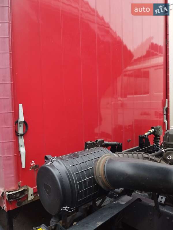 Вантажний фургон DAF XF 95 2006 в Кременчуці