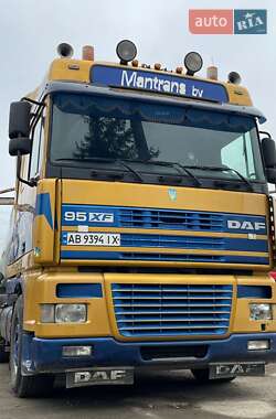 Тягач DAF XF 95 2001 в Ладижині