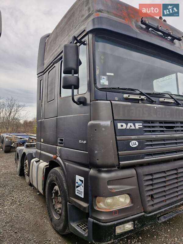 Тягач DAF XF 95 2004 в Одессе