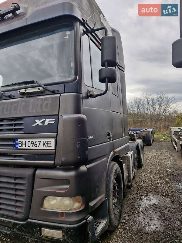 Тягач DAF XF 95 2004 в Одессе