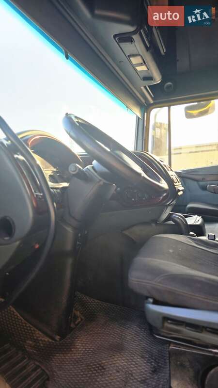 Тягач DAF XF 95 2003 в Каменском