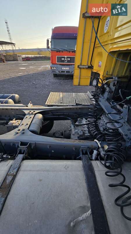 Тягач DAF XF 95 2003 в Каменском