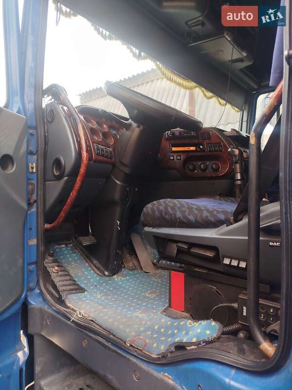 Тягач DAF XF 95 1998 в Олександрії