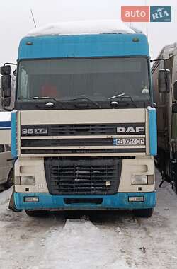 Тягач DAF XF 95 2000 в Чернігові