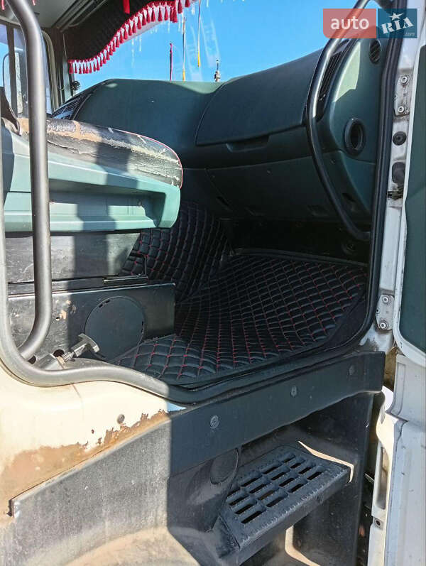 Контейнеровоз DAF XF 95 2004 в Днепре фото 12 Контейнеровоз DAF XF 95 2004 в Днепре
