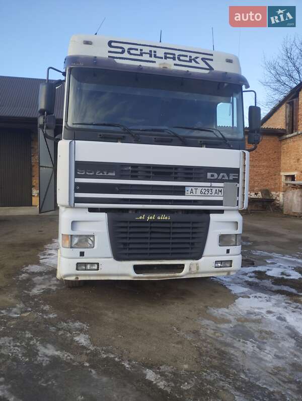 Самосвал DAF XF 95 2000 в Коломые
