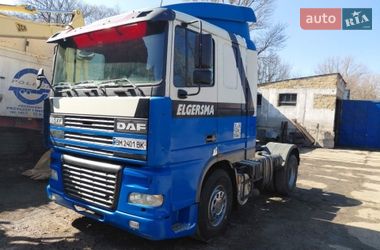Тягач DAF XF 95 1998 в Ромнах