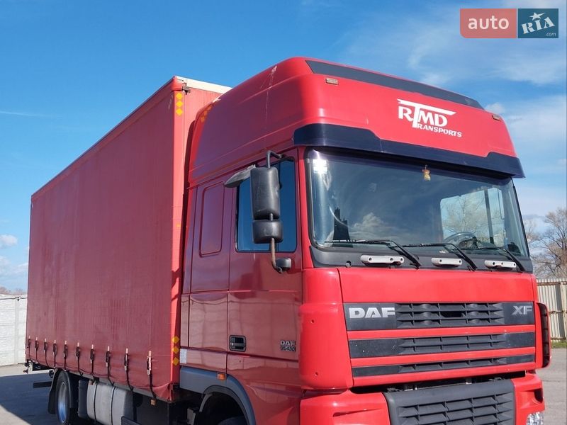 Вантажний фургон DAF XF 95 2006 в Кременчуці