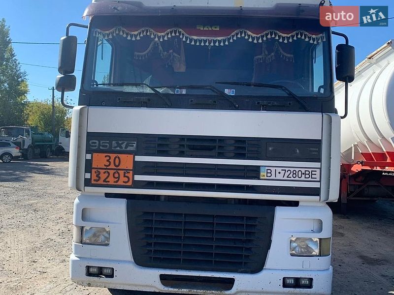 Тягач DAF XF 95 2002 в Кременчуге