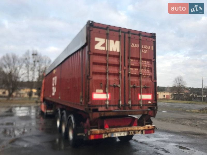 Контейнеровоз DAF XF 95 2000 в Костополе