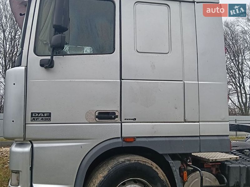 Тягач DAF XF 95 2000 в Тернополе