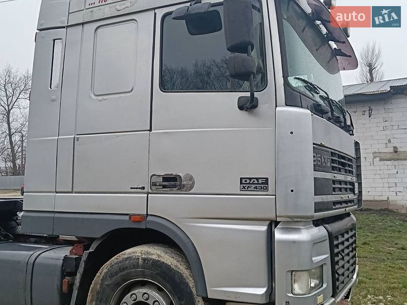 Тягач DAF XF 95 2000 в Тернополе