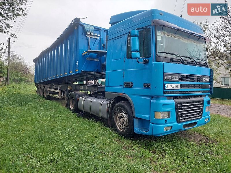 Тягач DAF XF 95 2001 в Яготине