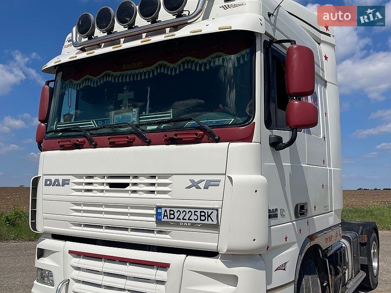 Грузовой фургон DAF XF 95 2006 в Виннице