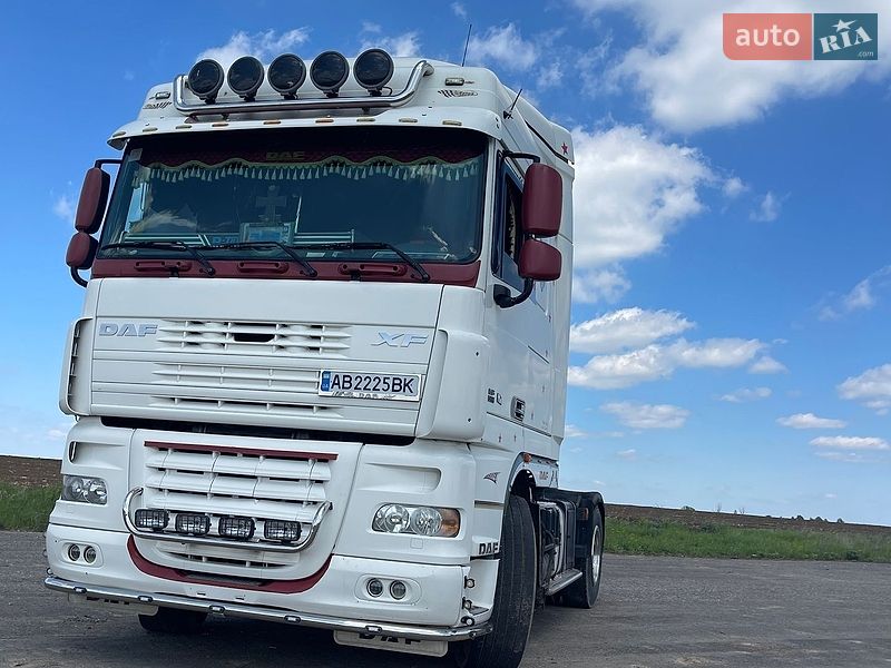 Грузовой фургон DAF XF 95 2006 в Виннице