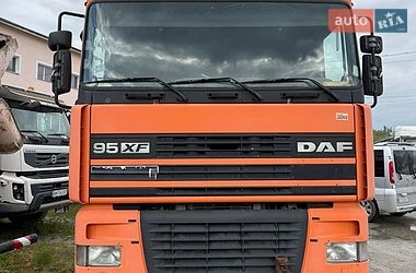 Тягач DAF XF 95 2002 в Черновцах