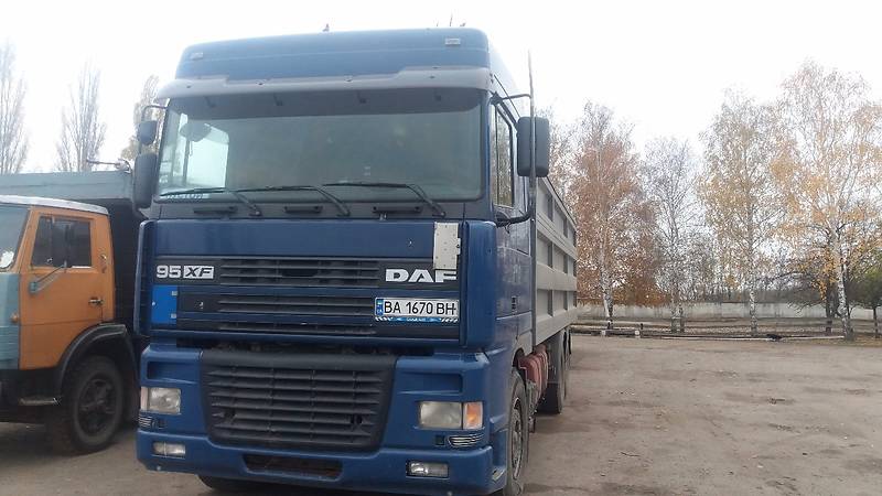 Контейнеровоз DAF XF 2000 в Кропивницком