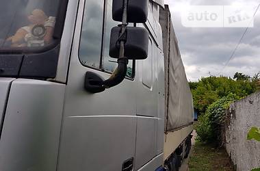 Тягач DAF XF 2000 в Ровно