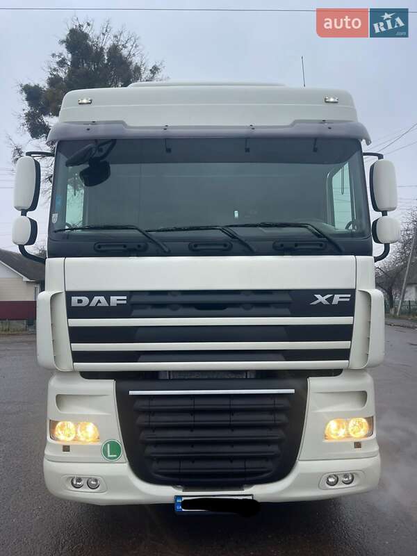 Тягач DAF XF 2011 в Ровно