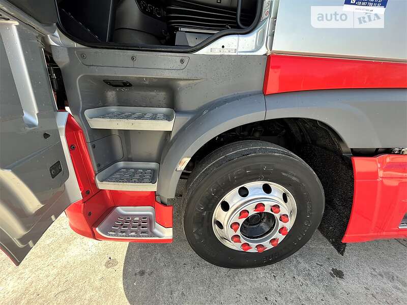 Тягач DAF XF 2016 в Львове