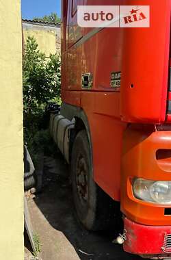 Тягач DAF XF 2000 в 