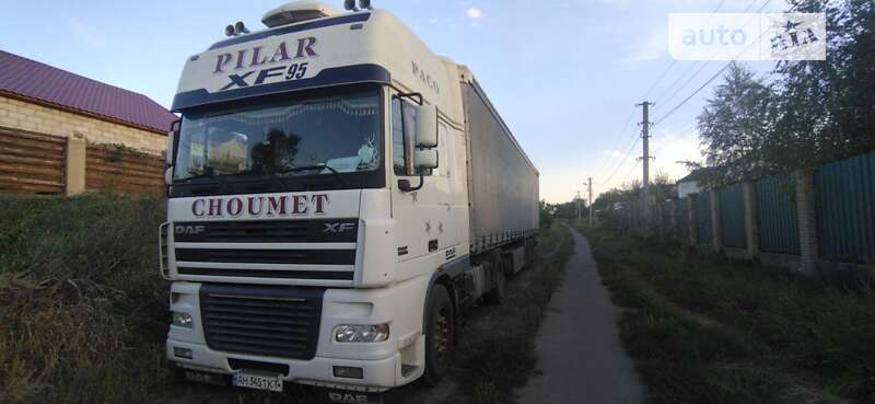 Тентованый DAF XF 2003 в Яготине