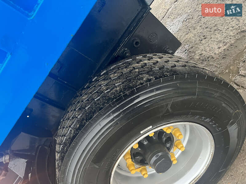 Контейнеровоз DAF XF 2005 в Одессе