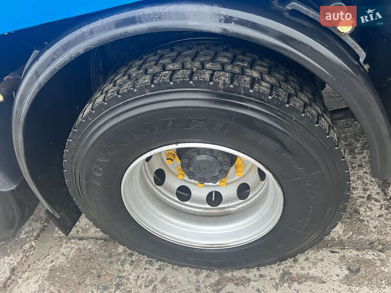 Контейнеровоз DAF XF 2005 в Одессе