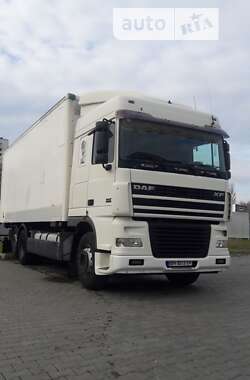 Контейнеровоз DAF XF 2005 в Одесі