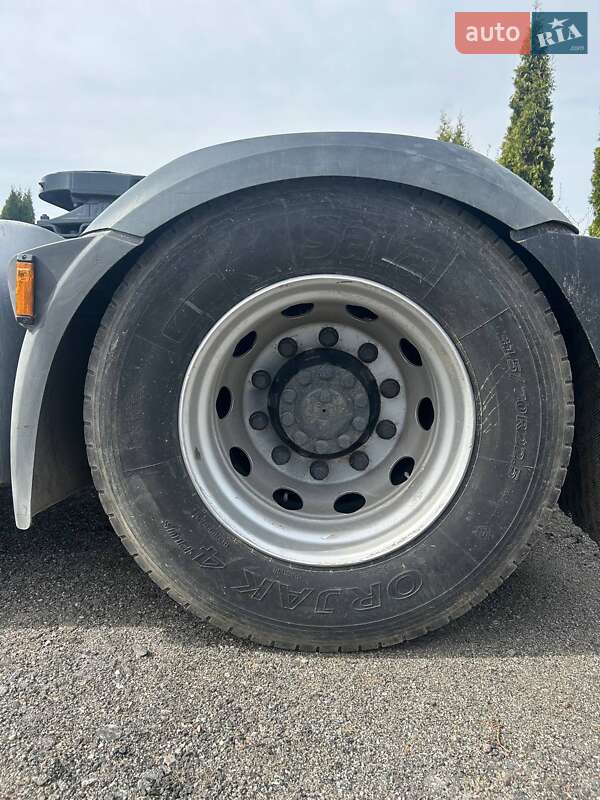 Тягач DAF XF 2015 в Киеве