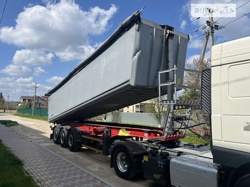 Тягач DAF XF 2015 в Тернополе