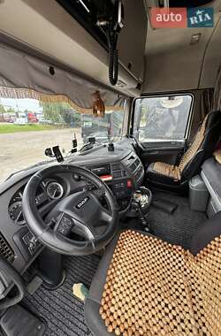 Тягач DAF XF 2015 в 