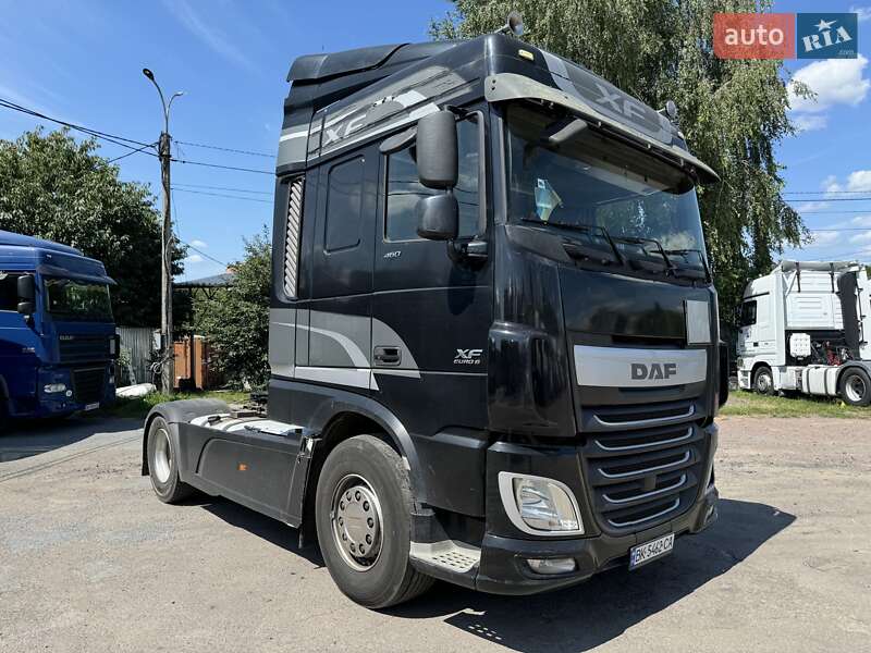 Тягач DAF XF 2015 в Ровно