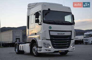Тягач DAF XF 2015 в 