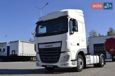 Тягач DAF XF 2015 в 