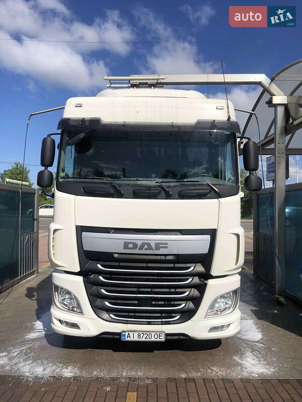 Тягач DAF XF 2015 в 