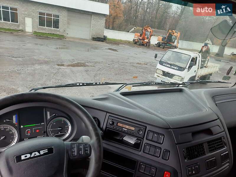 Тягач DAF XF 2014 в Ровно