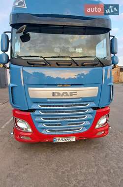 Тягач DAF XF 2015 в 