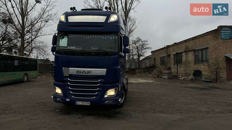 Тягач DAF XF 2016 в Ирпене