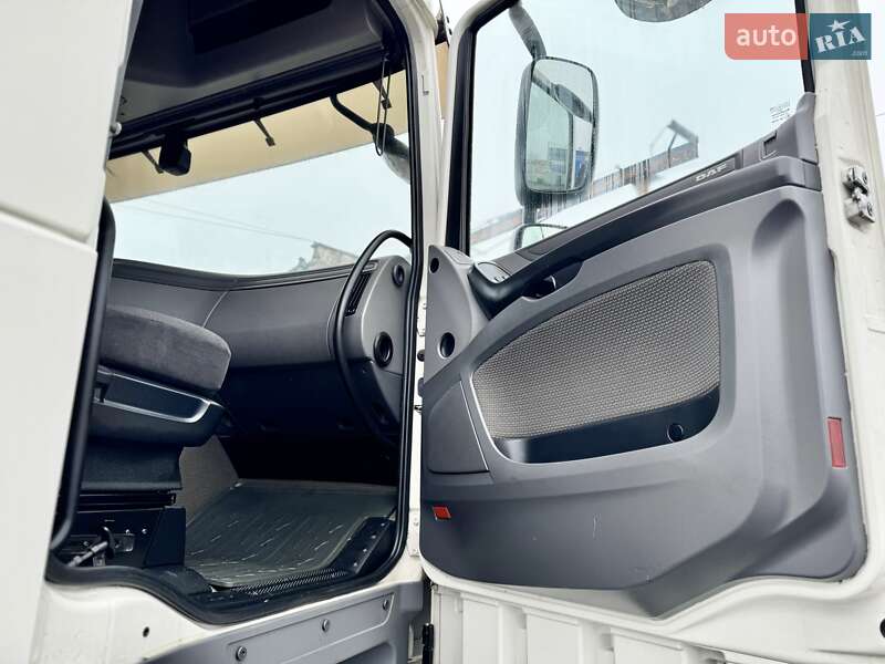 Тягач DAF XF 2015 в Ровно