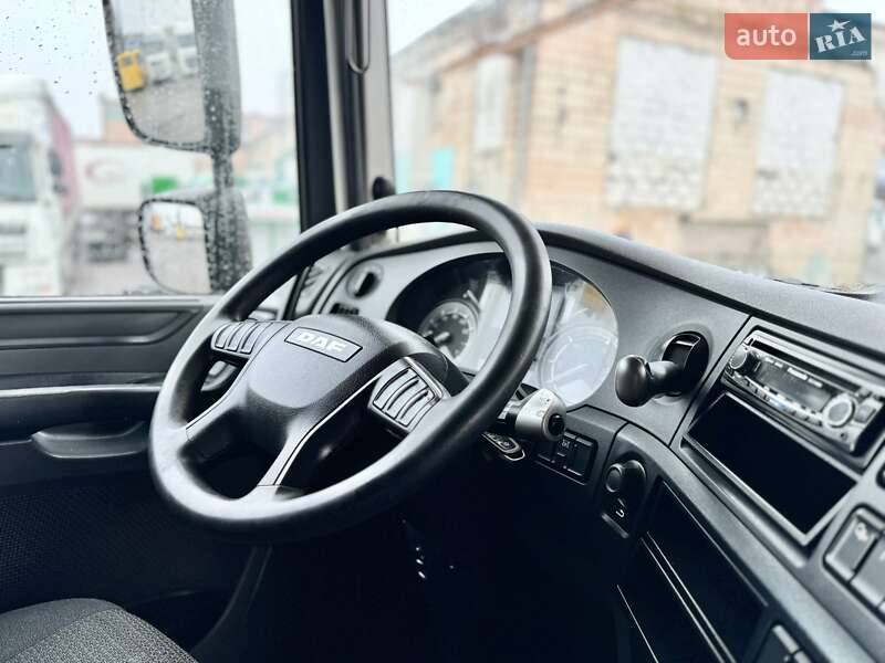 Тягач DAF XF 2015 в Ровно