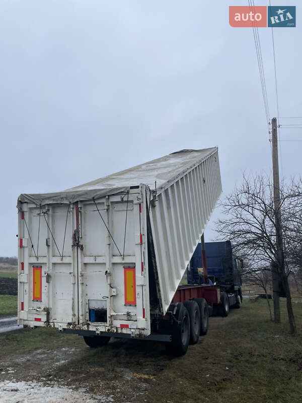 Зерновоз DAF XF 2005 в Великій Багачці