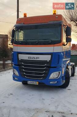 Тягач DAF XF 2015 в Костополе