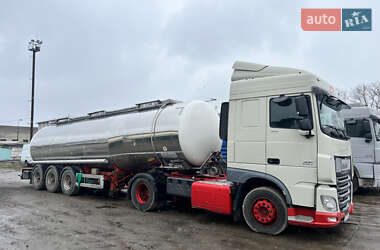 Тягач DAF XF 2015 в 