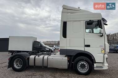 Тягач DAF XF 2015 в 