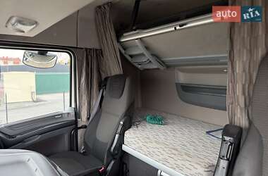 Тягач DAF XF 2015 в 