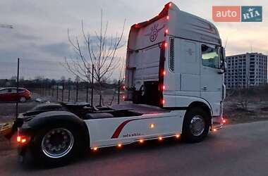 Тягач DAF XF 2016 в 