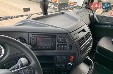 Тягач DAF XF 2015 в 