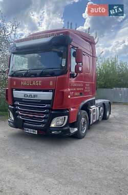 Тягач DAF XF 2015 в 