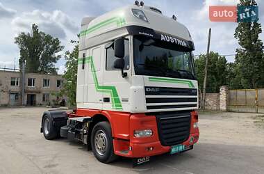 Тягач DAF XF 2011 в 